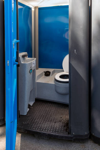 Best Luxury portable toilet rental  in West Park, FL